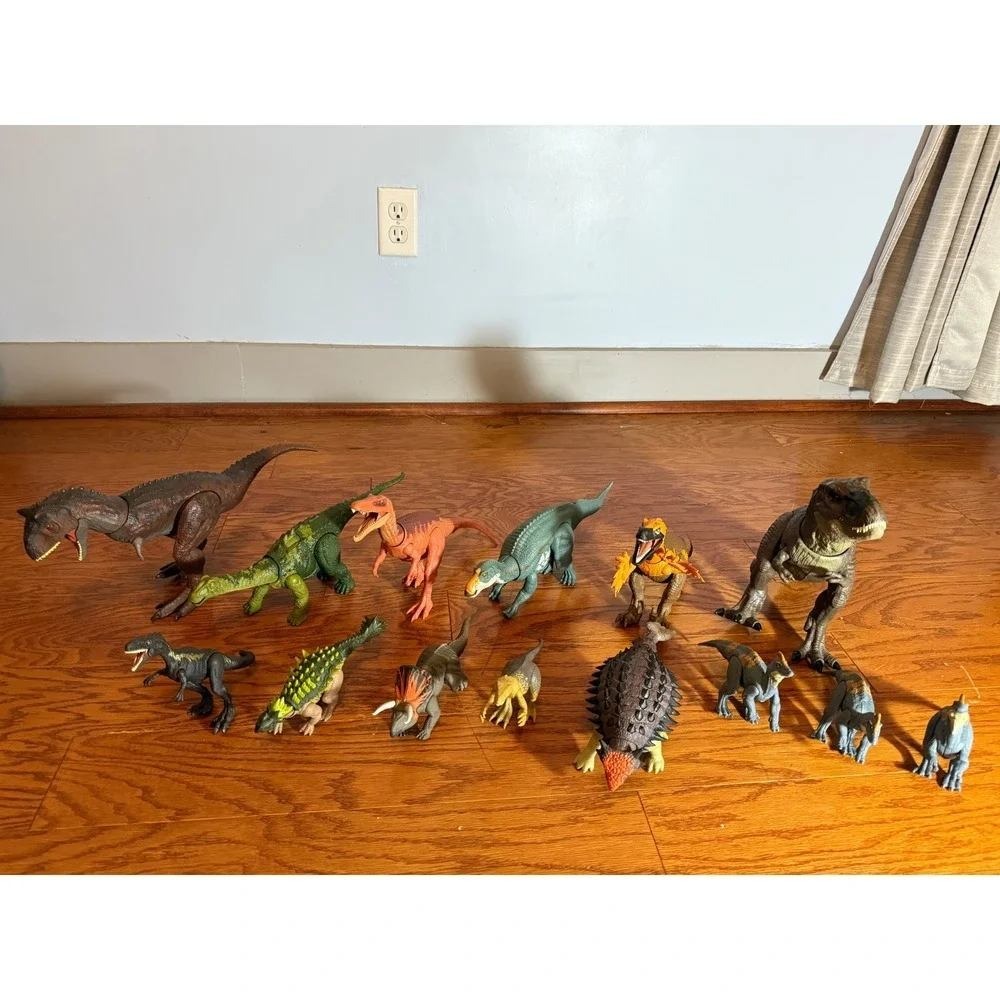 Jurassic World Lot of Dinosaurs - Herrarassurus, Tyrannosaurus Rex & More NWOT